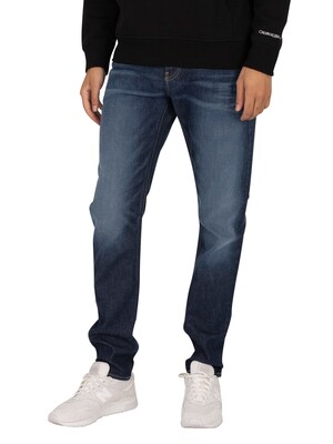 Calvin Klein Jeans Slim Taper Jeans - Denim Dark